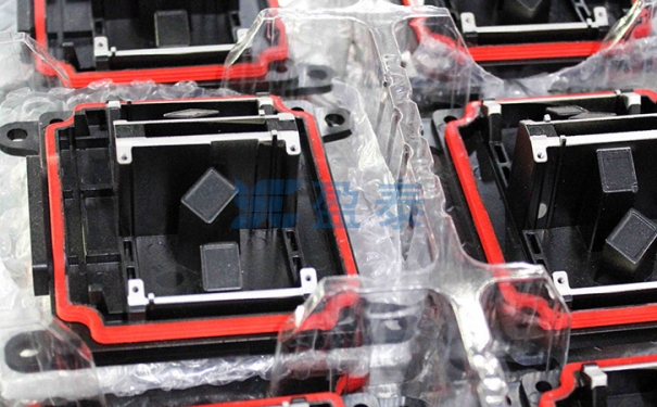 液态硅胶包金属件的优点及用途