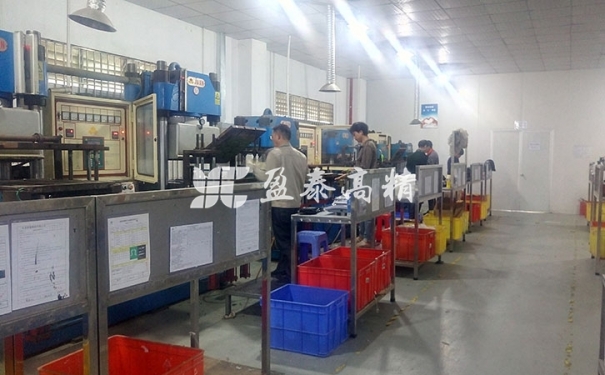 液态硅胶和固态硅胶两种工艺怎么选择？液态硅胶配件生产厂家网站小编简单和你聊一下
