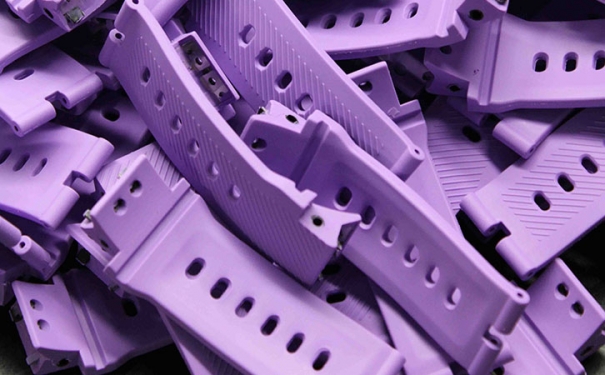 电子手表的液态硅胶表带生产过程和优点