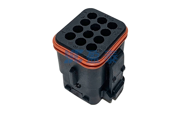 盈泰工厂生产新能源汽车防水密封接插件 液态硅胶包注塑配件个性化定制 全自动注塑生产